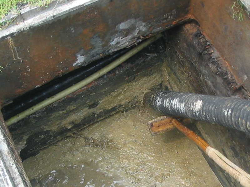 苏州工业园区湖东马桶堵了 下水道